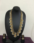 BEAUTIFUL PEARL CHAIN SET ALONG WITH EAR RINGS